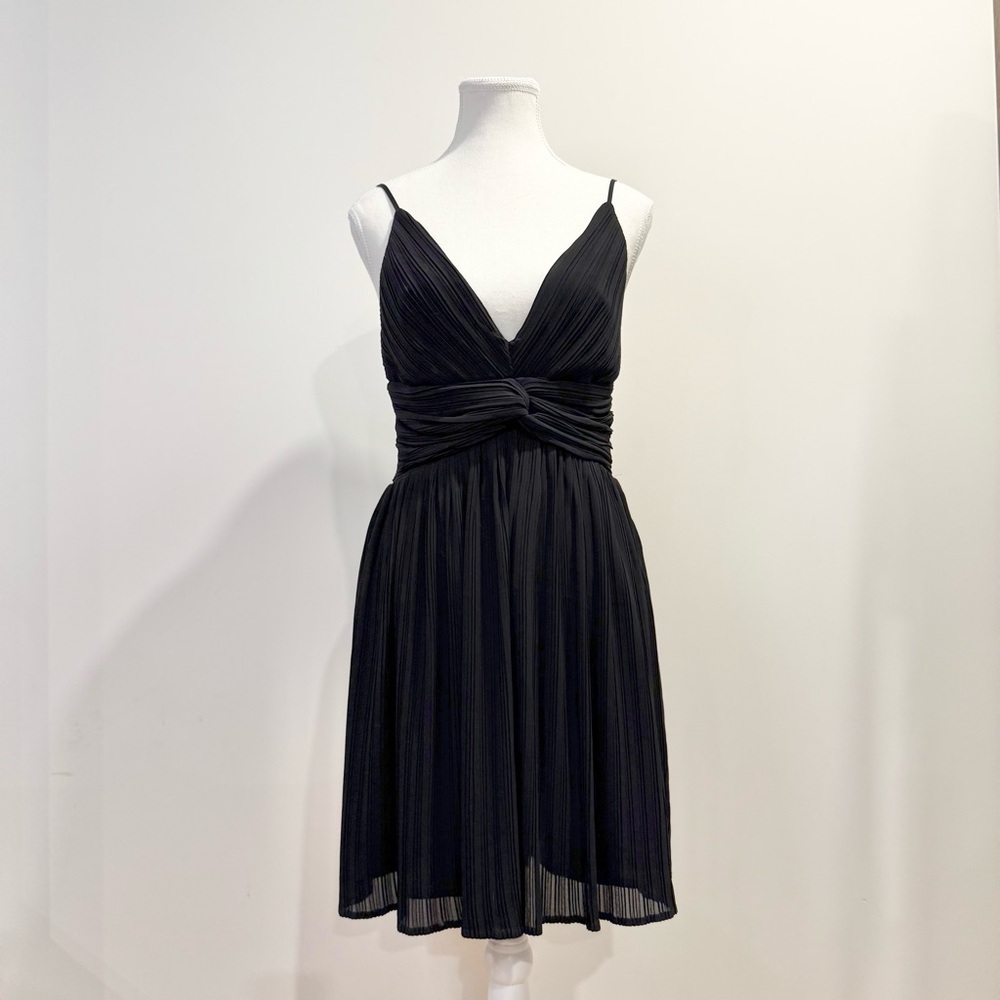 Dynamite | women's small v-neck pleated flowy Black Mini Dress twist front - Picture 2 of 6